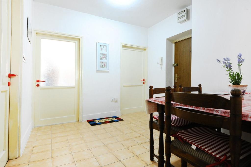 Split Central Lovely Flat Habitación foto